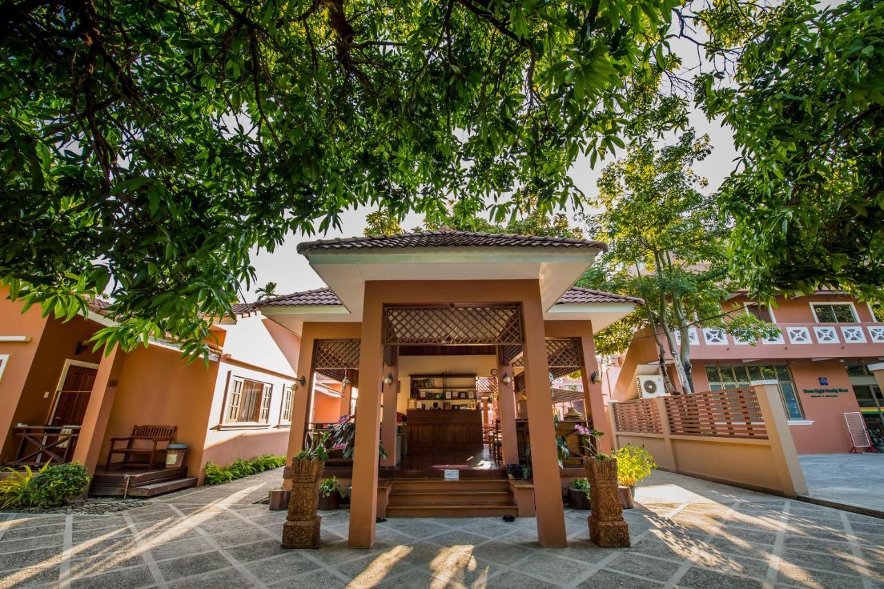 River Top Lodge Gyeiktaw Exterior photo